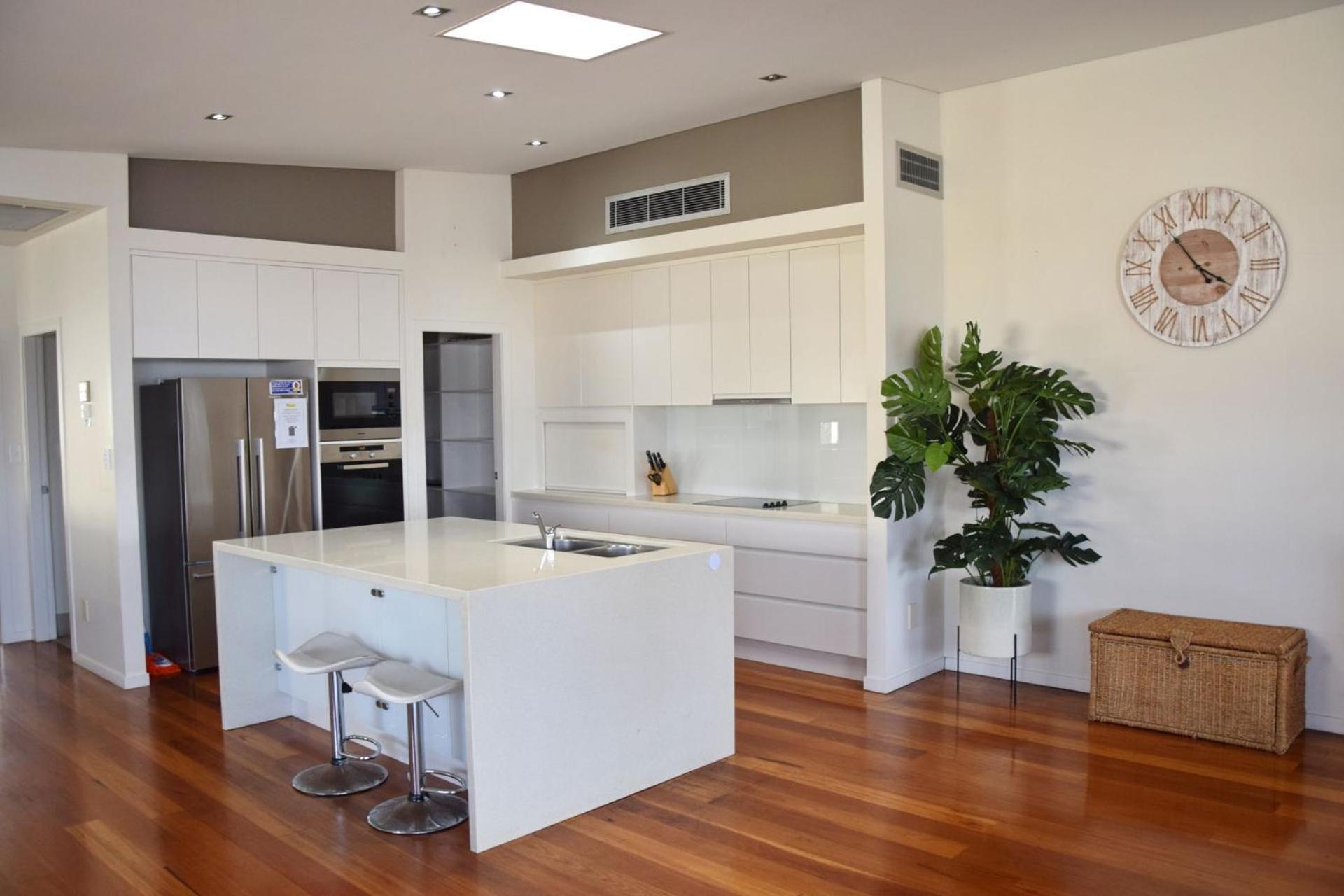 Cool And Calm - Bring Your Own Linen Holiday home