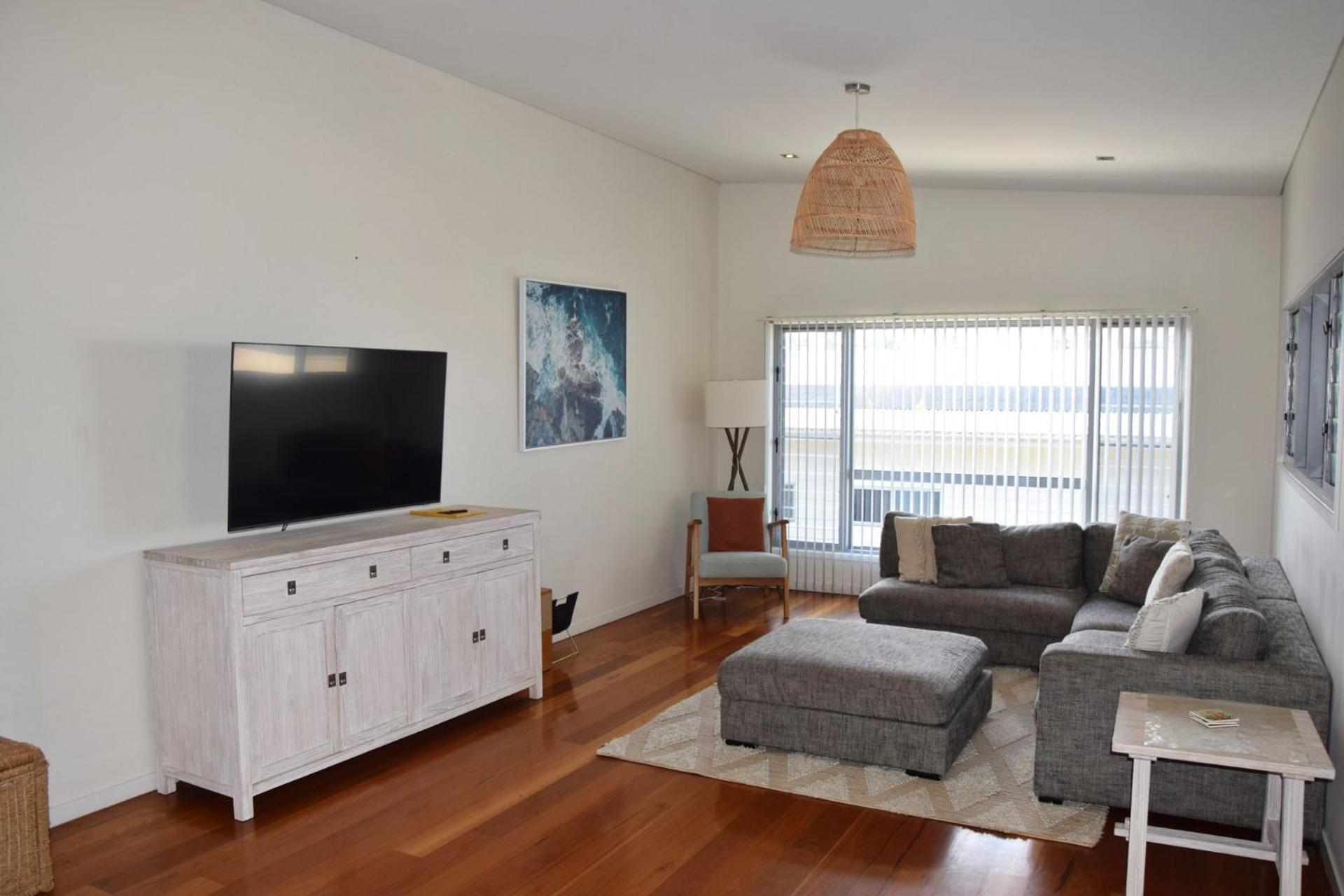 Cool And Calm - Bring Your Own Linen Holiday home South West Rocks