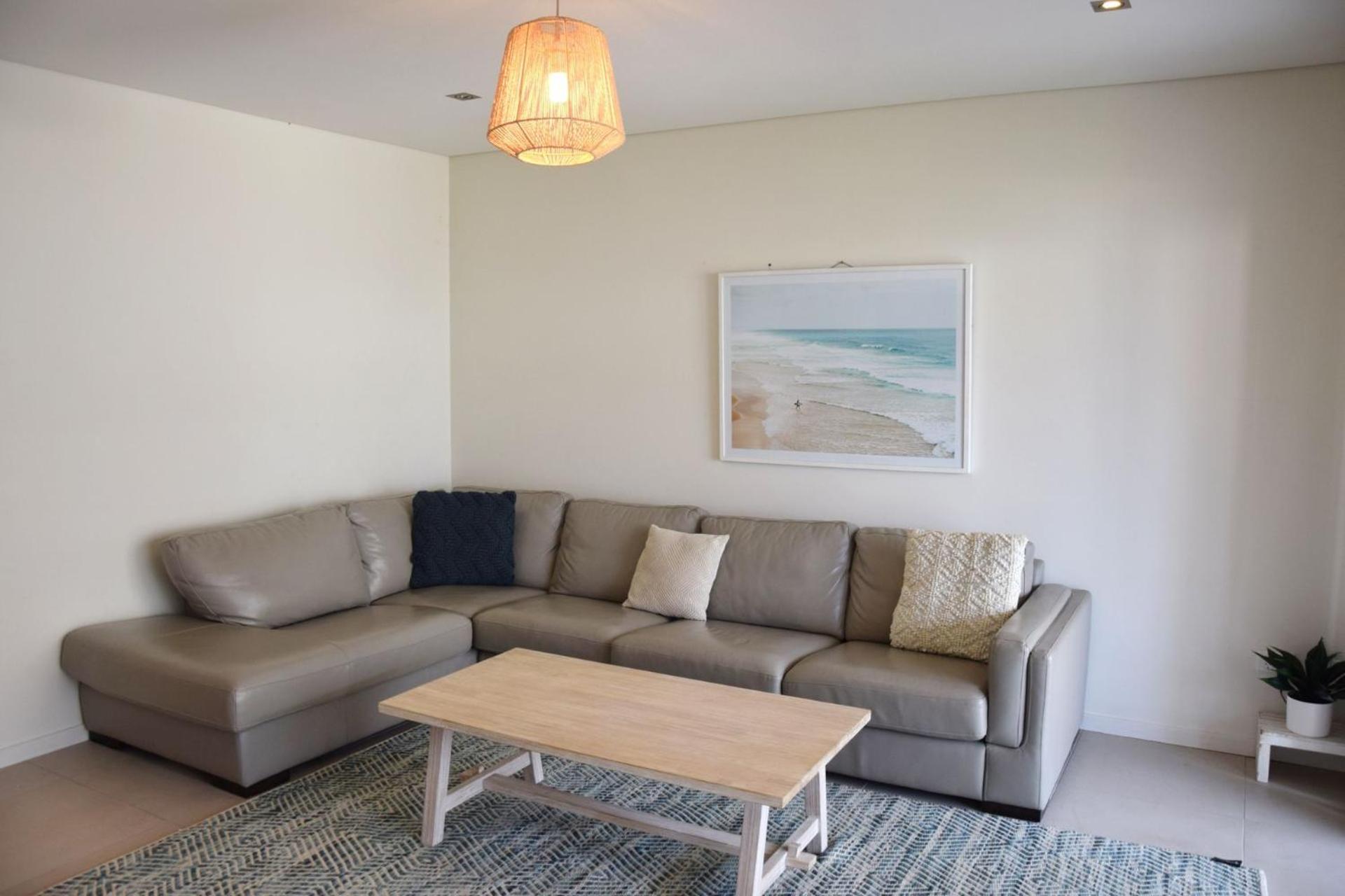 Cool And Calm - Bring Your Own Linen Holiday home *