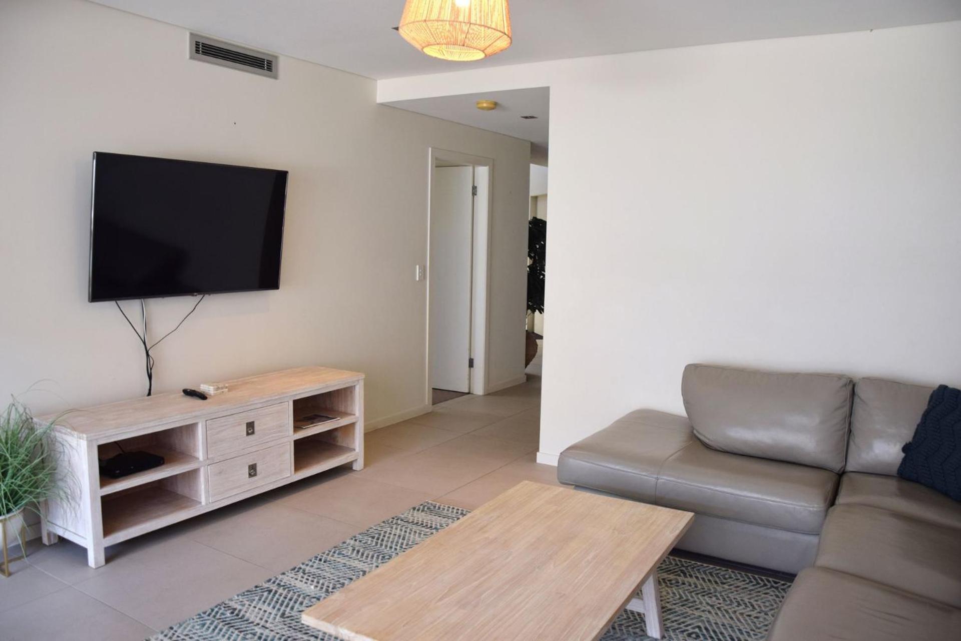 Holiday home Cool And Calm - Bring Your Own Linen *